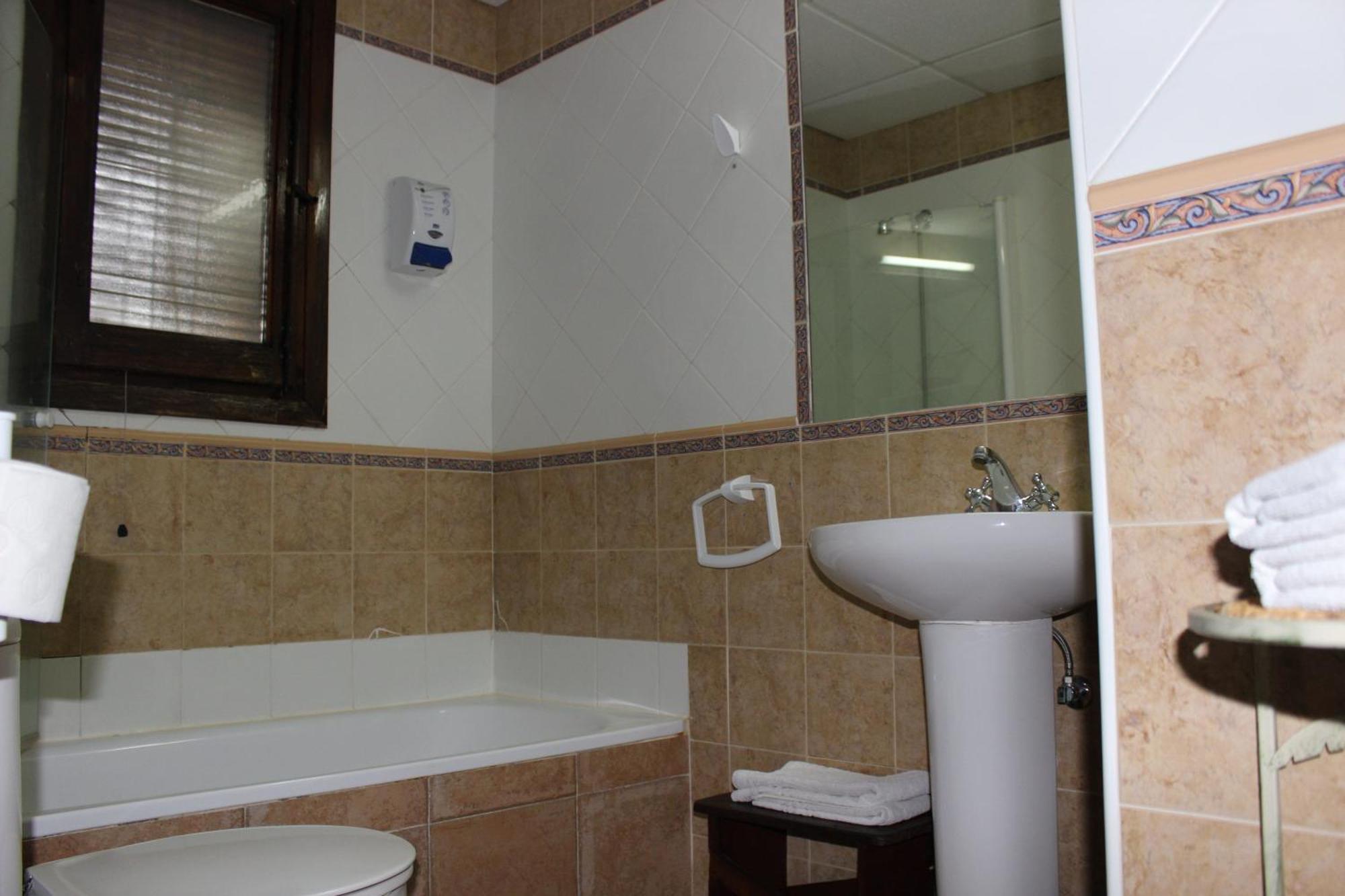 Apartamentos De Astroturismo La Canada Torrejón el Rubio Buitenkant foto