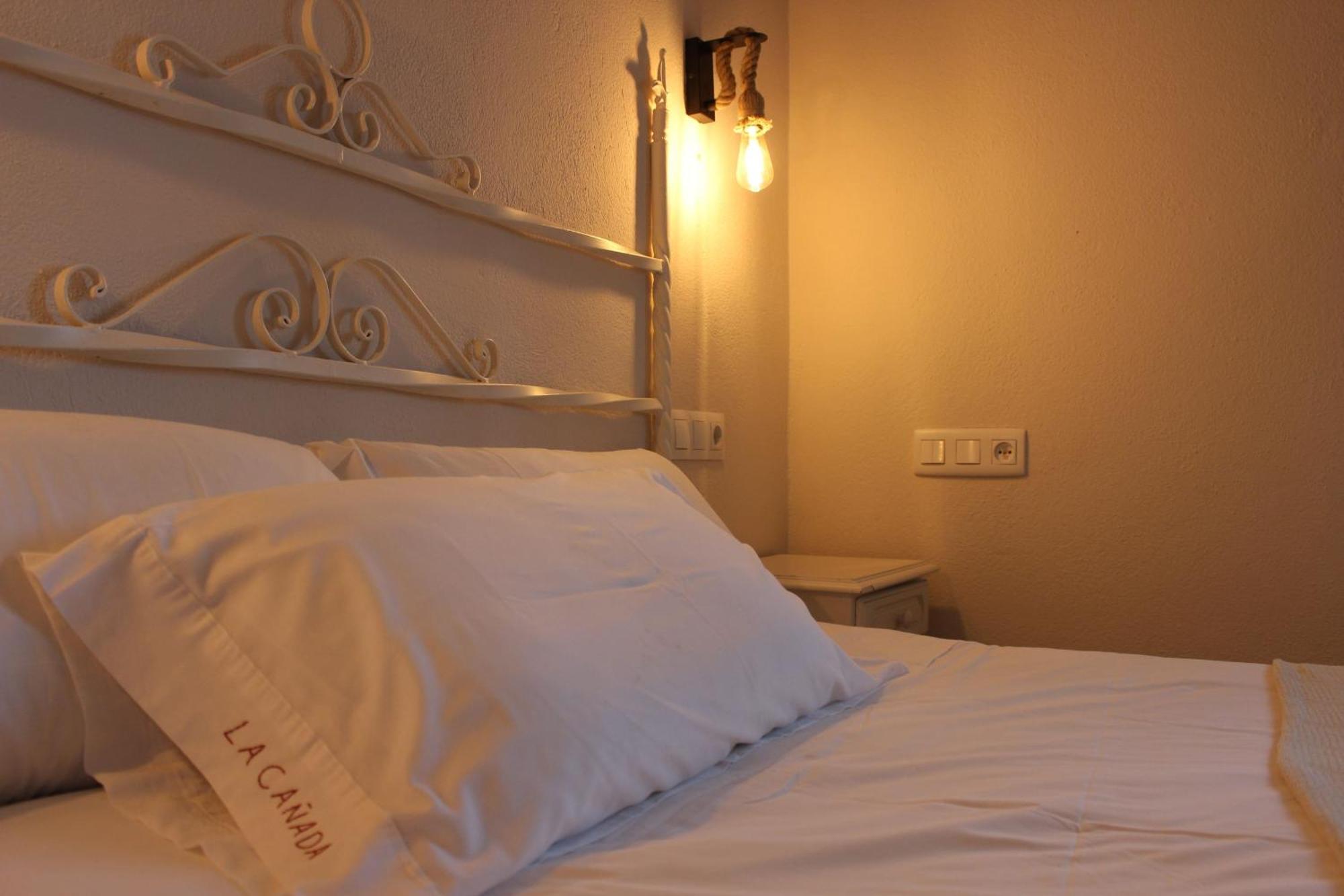 Apartamentos De Astroturismo La Canada Torrejón el Rubio Buitenkant foto