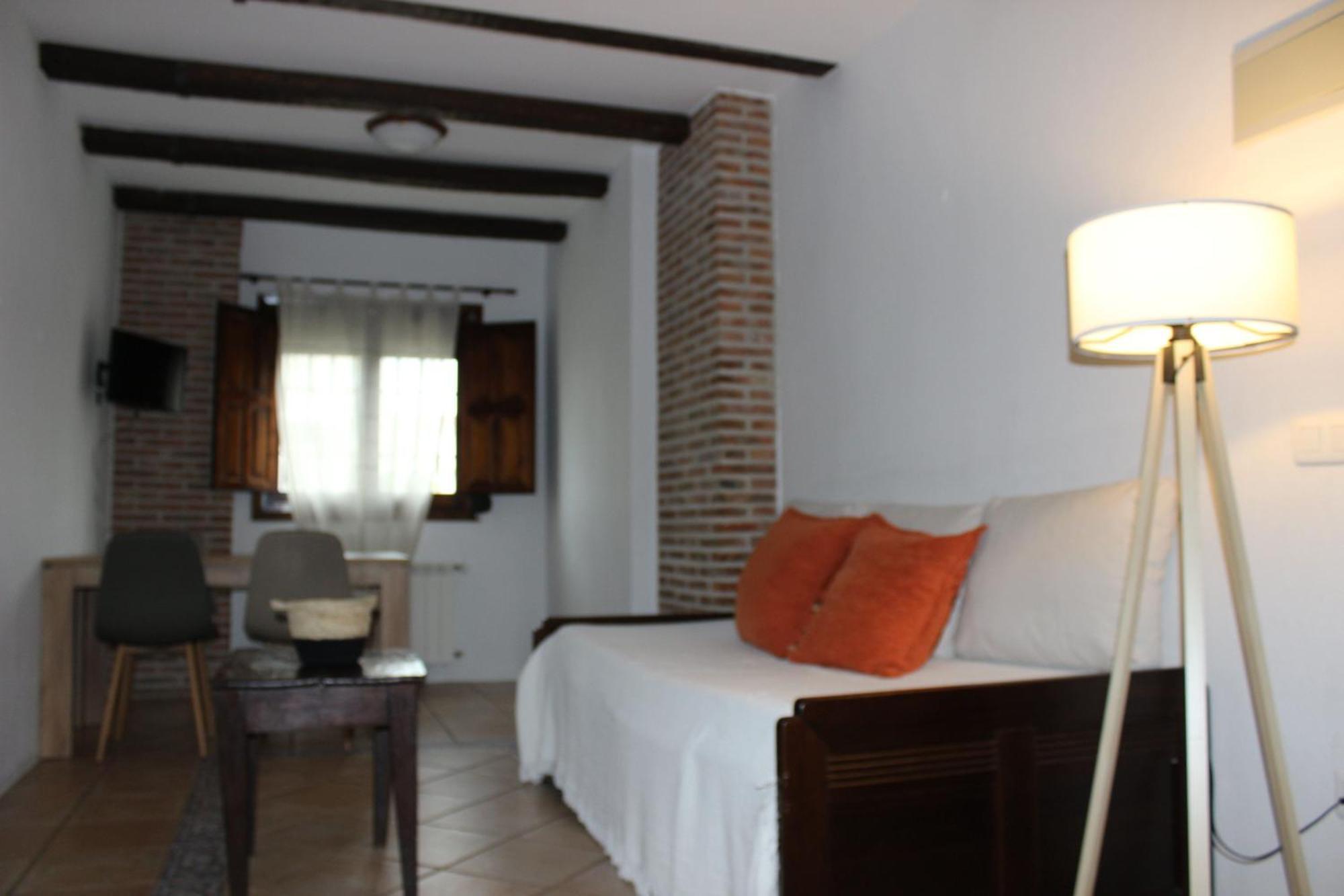 Apartamentos De Astroturismo La Canada Torrejón el Rubio Buitenkant foto